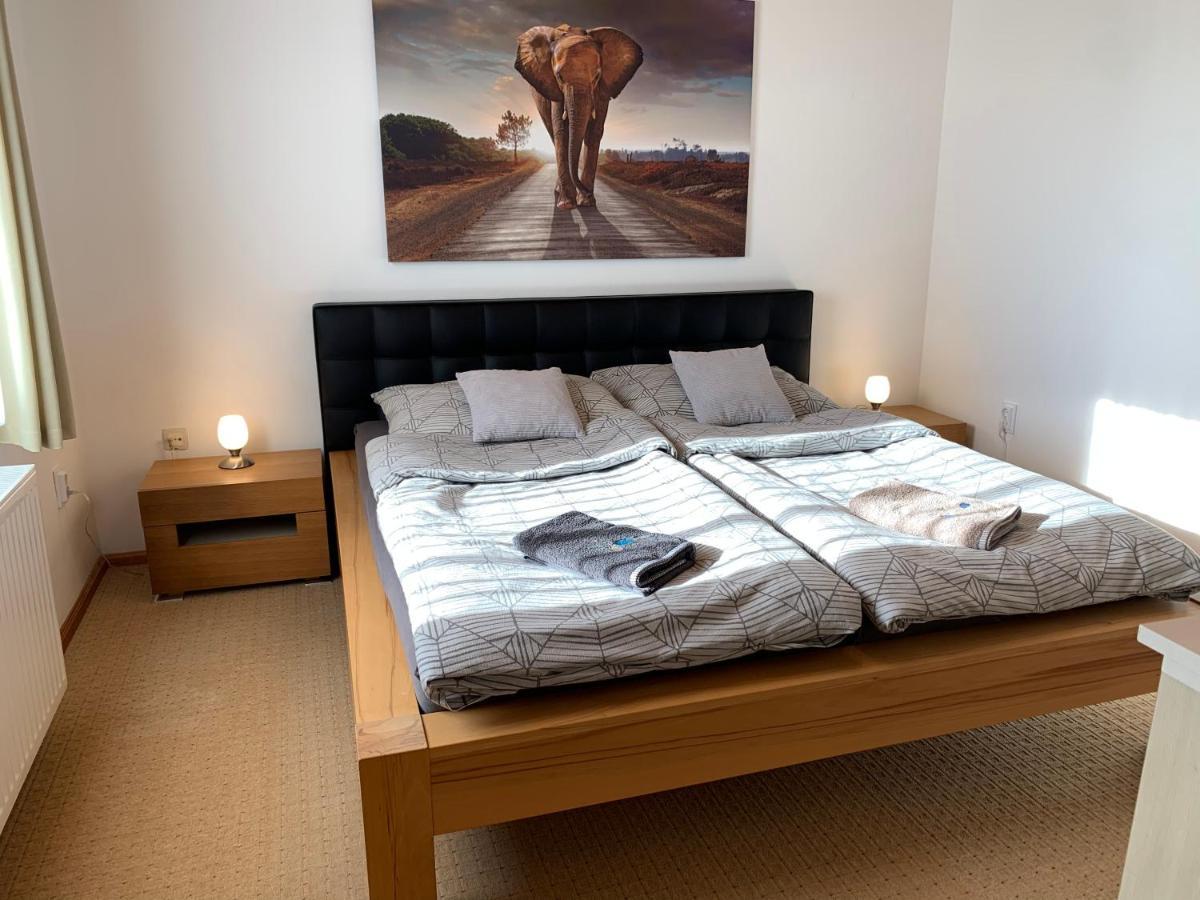 Apartman Tinasol Mosonmagyaróvár 外观 照片